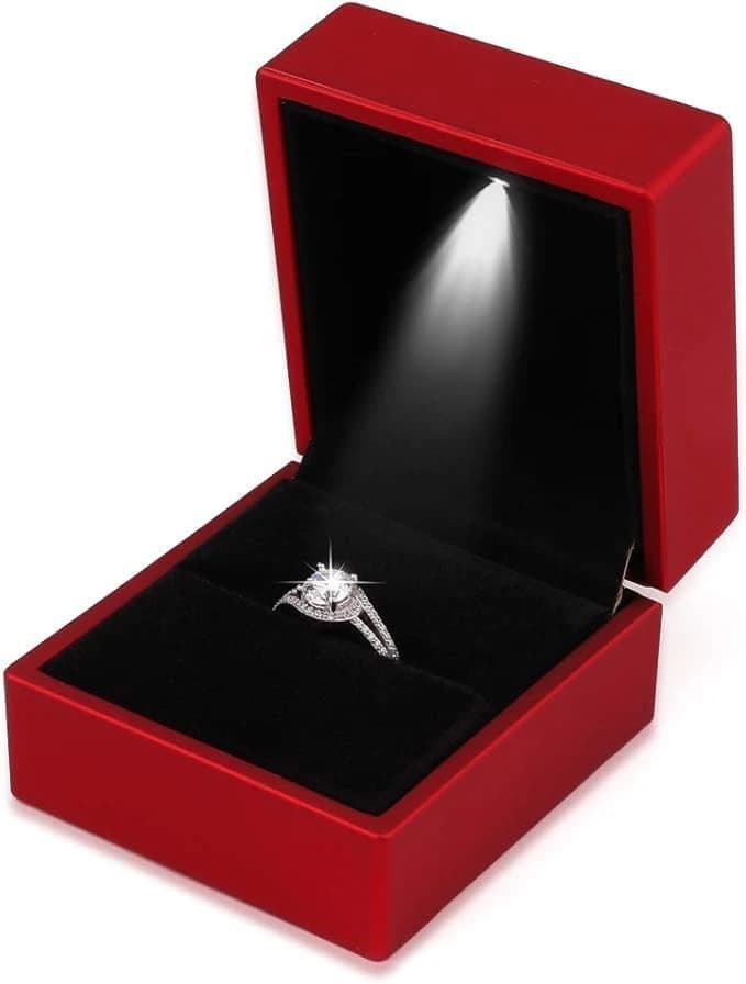 Arch LED Ring Gift Box – Red